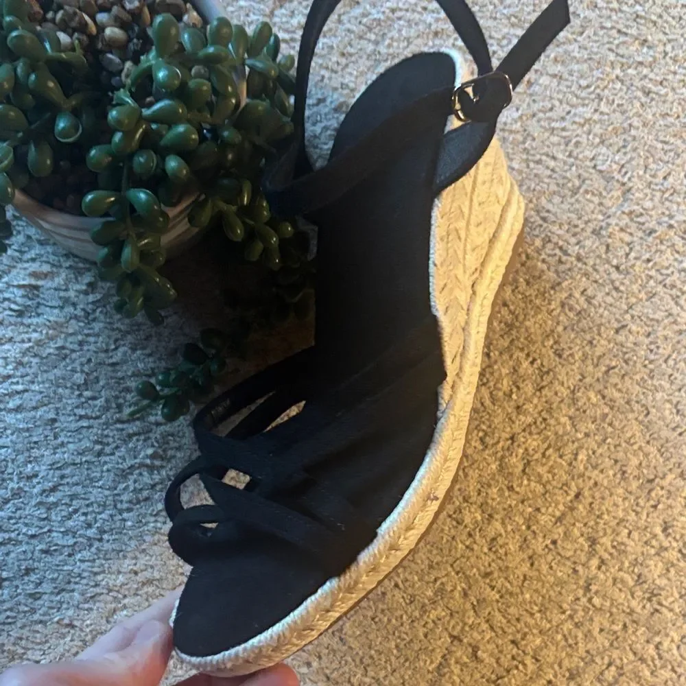 🆕 Elegant Black Women's Sandals